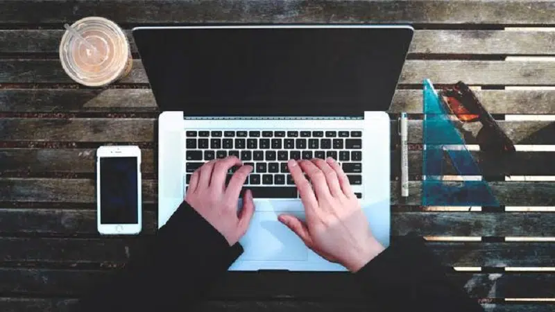 Comment trouver un emploi en ligne