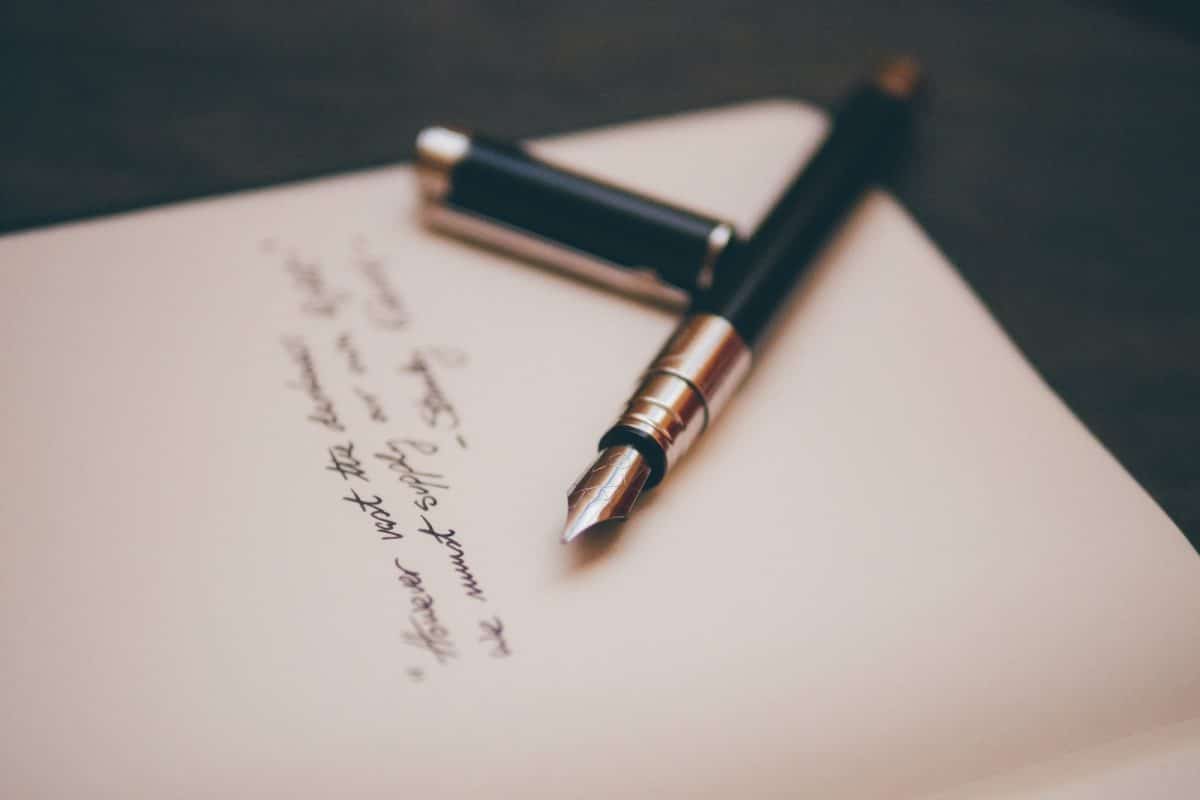 Comment écrire une lettre émouvante pour exprimer ses regrets 